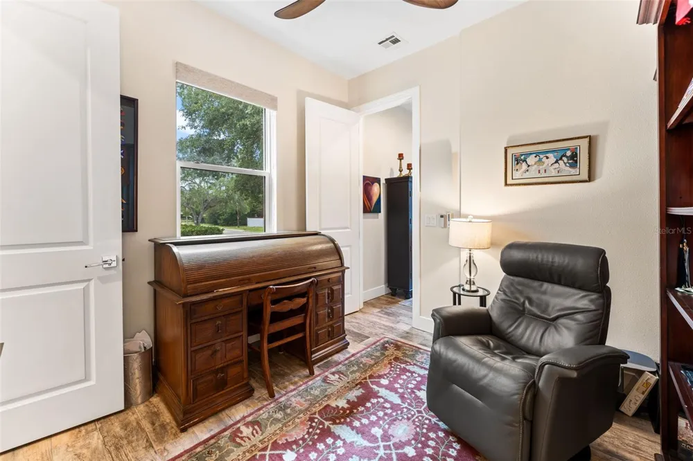 4910 W MCELROY AVENUE #6 Tampa, FL 33611