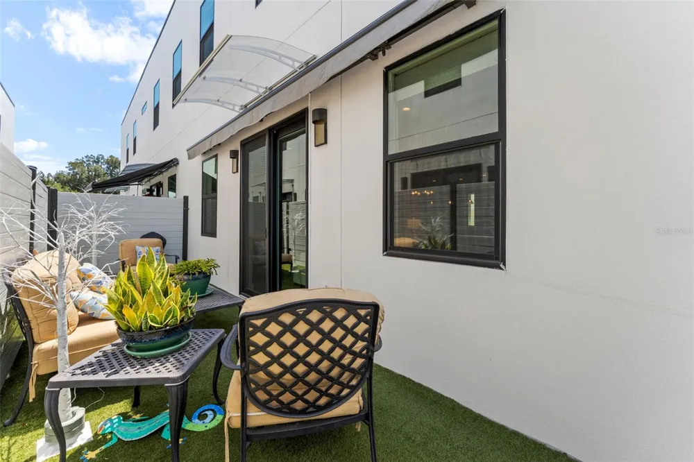 4910 W MCELROY AVENUE #6 Tampa, FL 33611