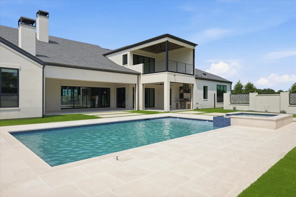 1418 Clydesdale Road Bartonville, TX 76226