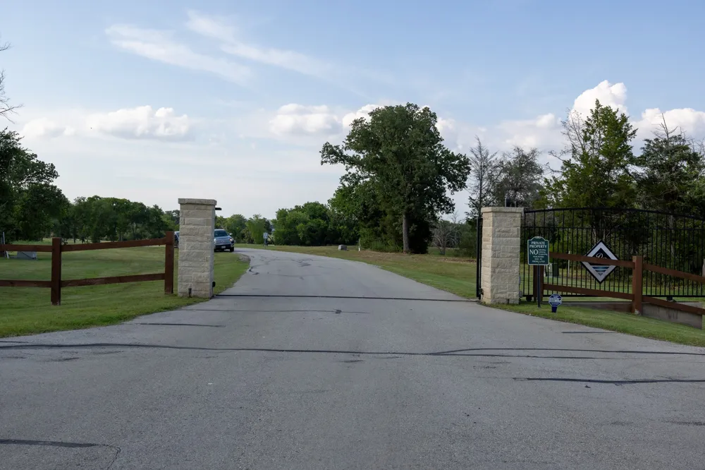 Diamond Point Corsicana, TX 75109