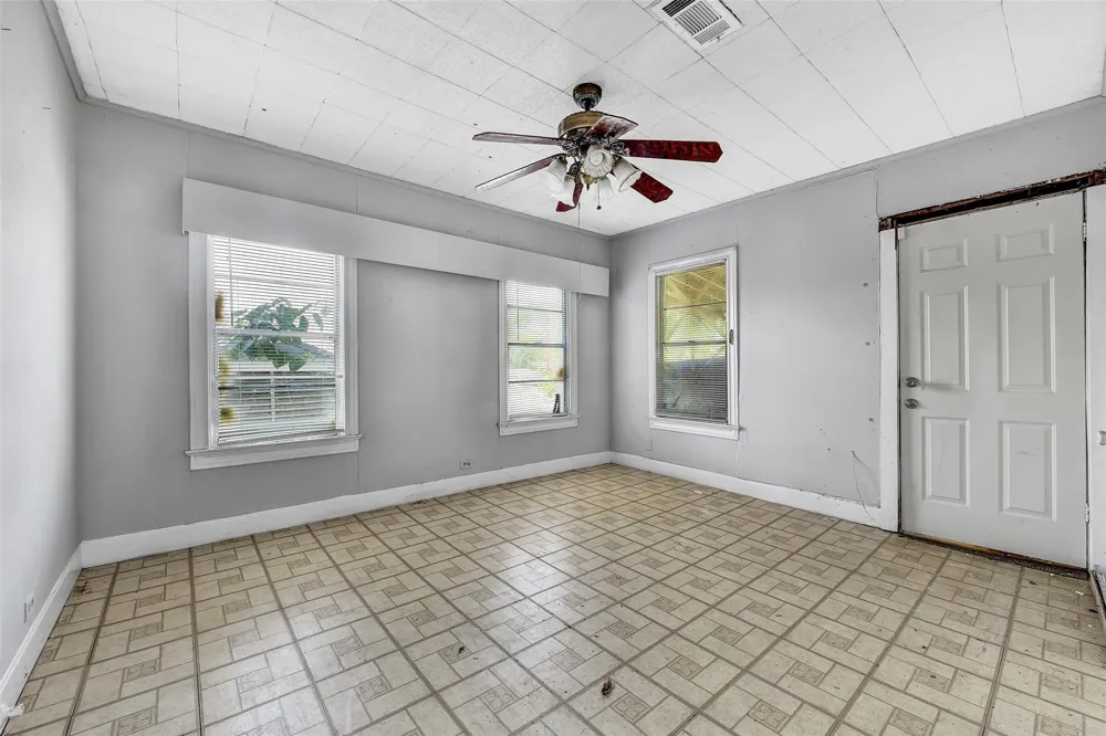 2104 New Jersey Street Baytown, TX 77520