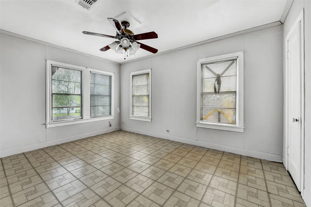 2104 New Jersey Street Baytown, TX 77520