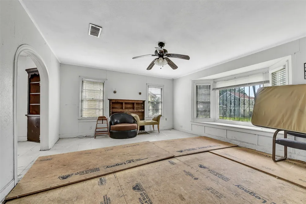 2104 New Jersey Street Baytown, TX 77520