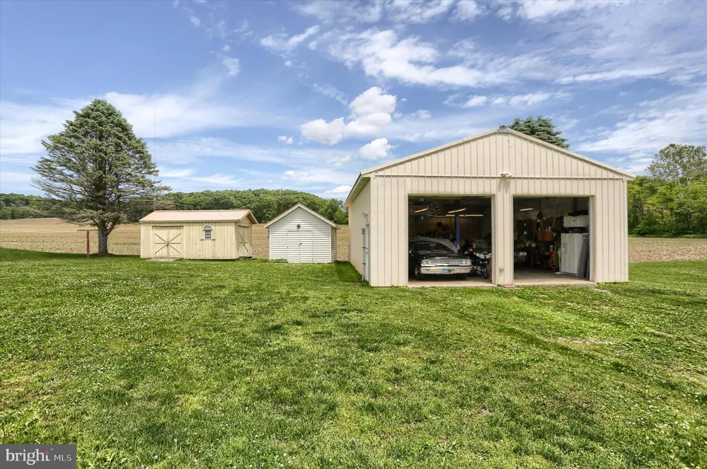 95 PAWNEE LANE Halifax, PA 17032