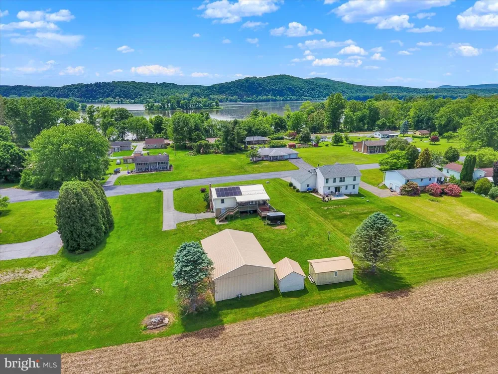 95 PAWNEE LANE Halifax, PA 17032
