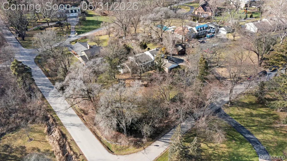26580 Wellington Road Franklin Village, MI 48025