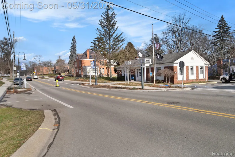 26580 Wellington Road Franklin Village, MI 48025