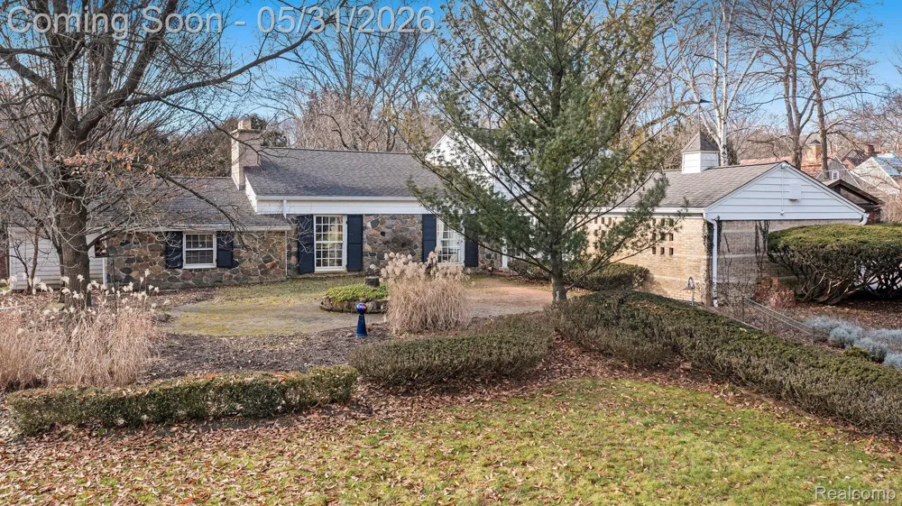 26580 Wellington Road Franklin Village, MI 48025
