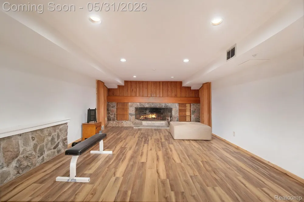 26580 Wellington Road Franklin Village, MI 48025