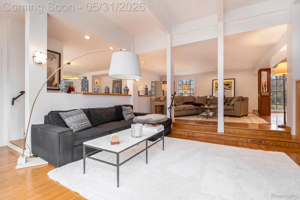 26580 Wellington Road Franklin Village, MI 48025