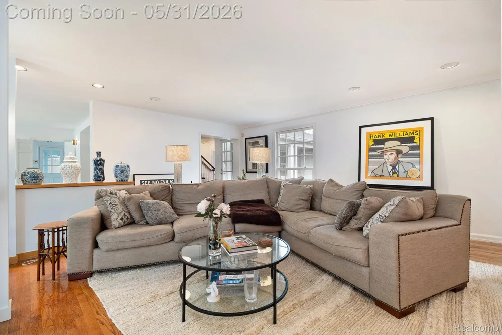26580 Wellington Road Franklin Village, MI 48025