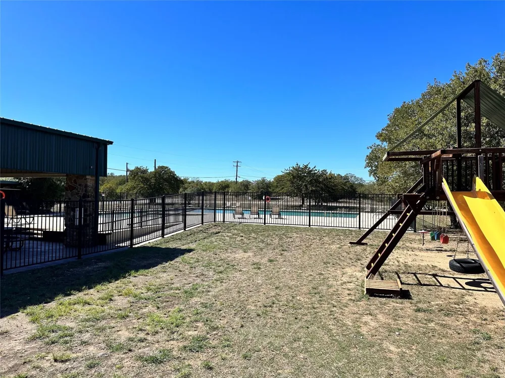 Ranchview Court Bowie, TX 76230