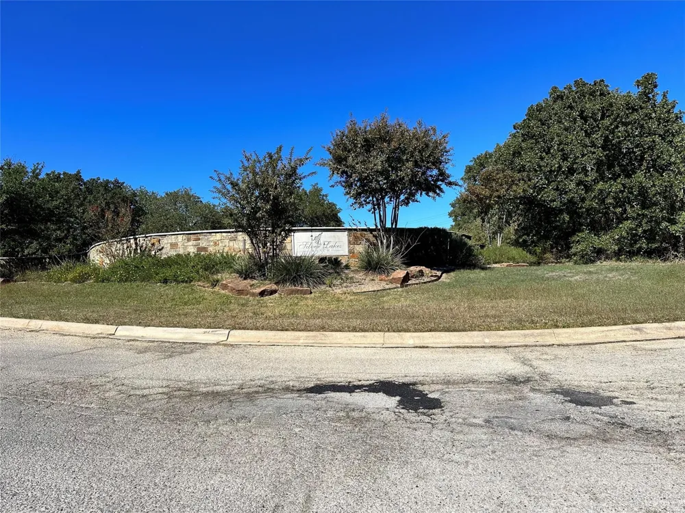 Ranchview Court Bowie, TX 76230