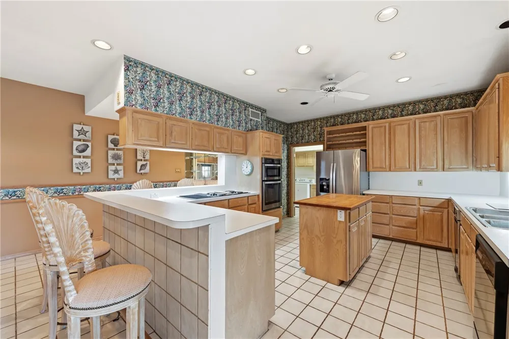 305 Marina Drive Port Aransas, TX 78373