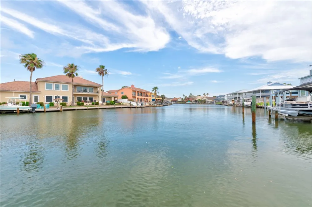 305 Marina Drive Port Aransas, TX 78373