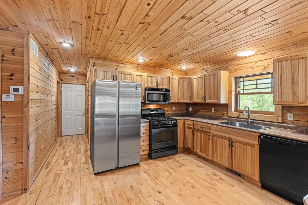 15902 Penesal Road Leroy, MI 49655