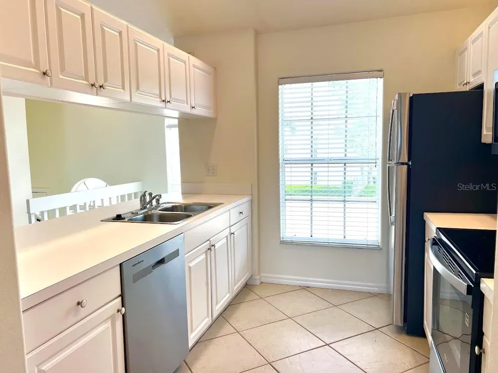 8370 WINGATE DRIVE #726 Sarasota, FL 34238