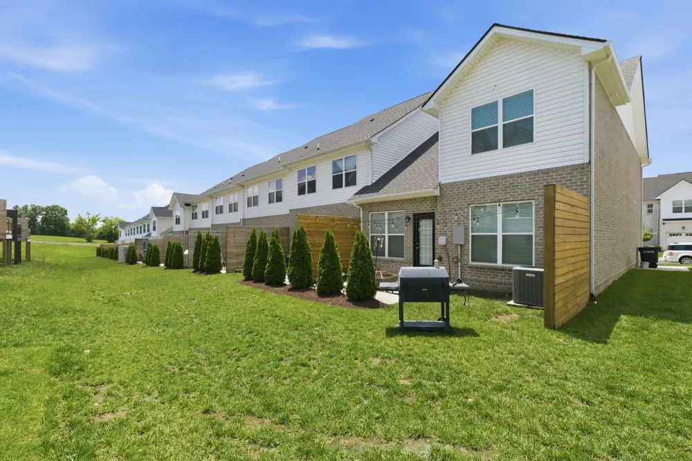 1319 Halter Park Dr Gallatin, TN 37066