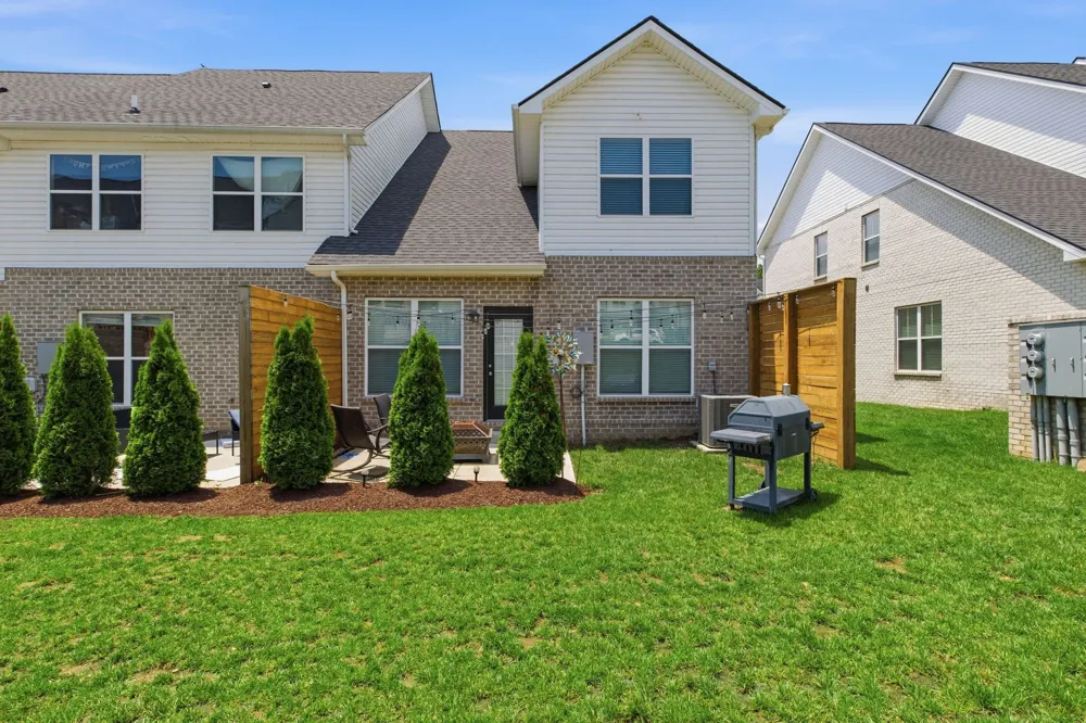 1319 Halter Park Dr Gallatin, TN 37066