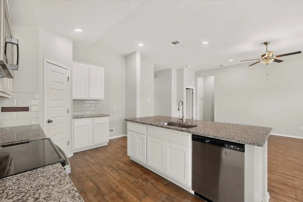 3704 Allegiance Avenue Lago Vista, TX 78645