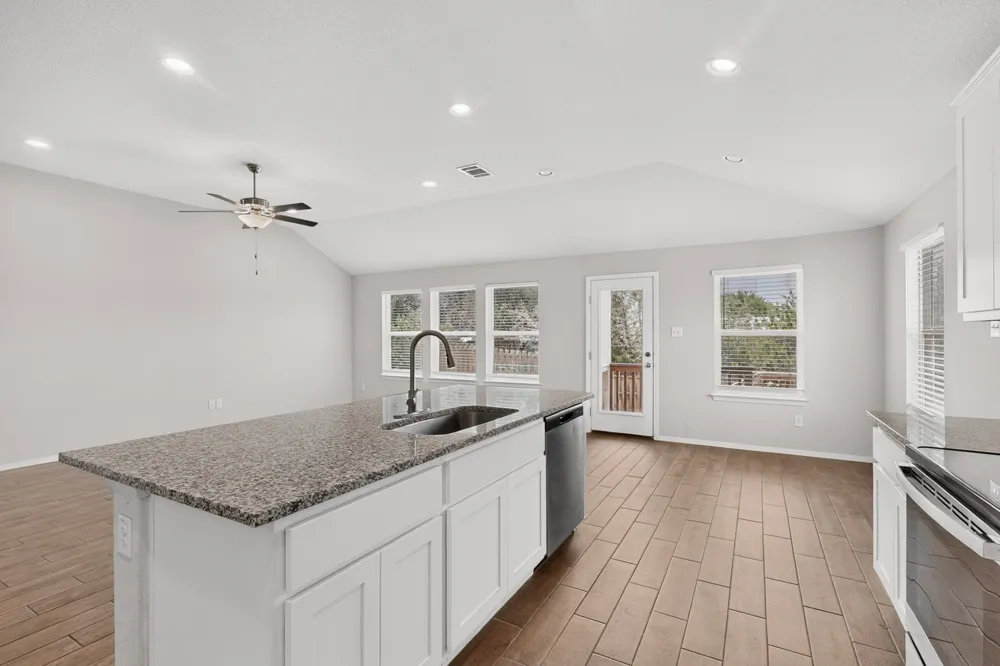 3704 Allegiance Avenue Lago Vista, TX 78645