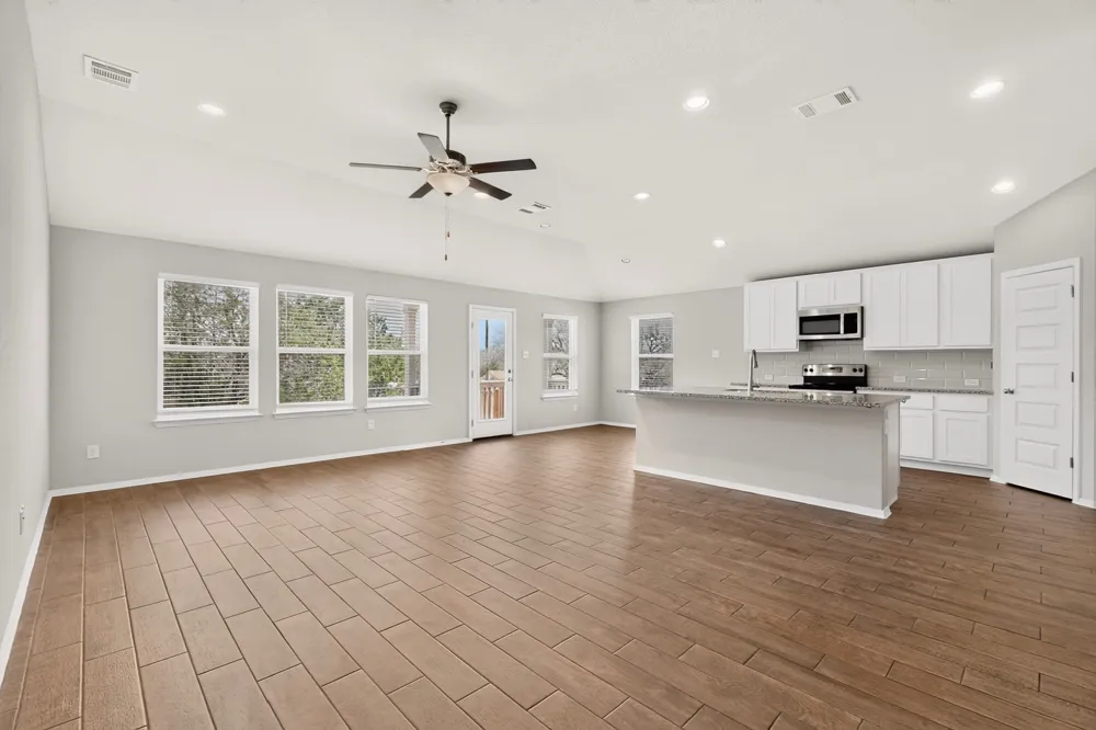 3704 Allegiance Avenue Lago Vista, TX 78645