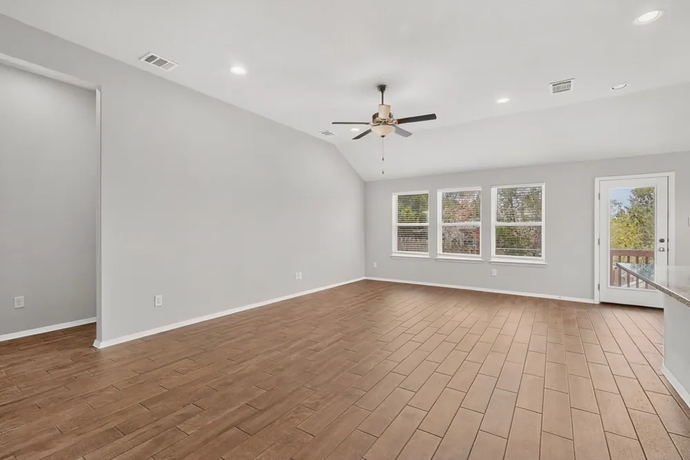3704 Allegiance Avenue Lago Vista, TX 78645