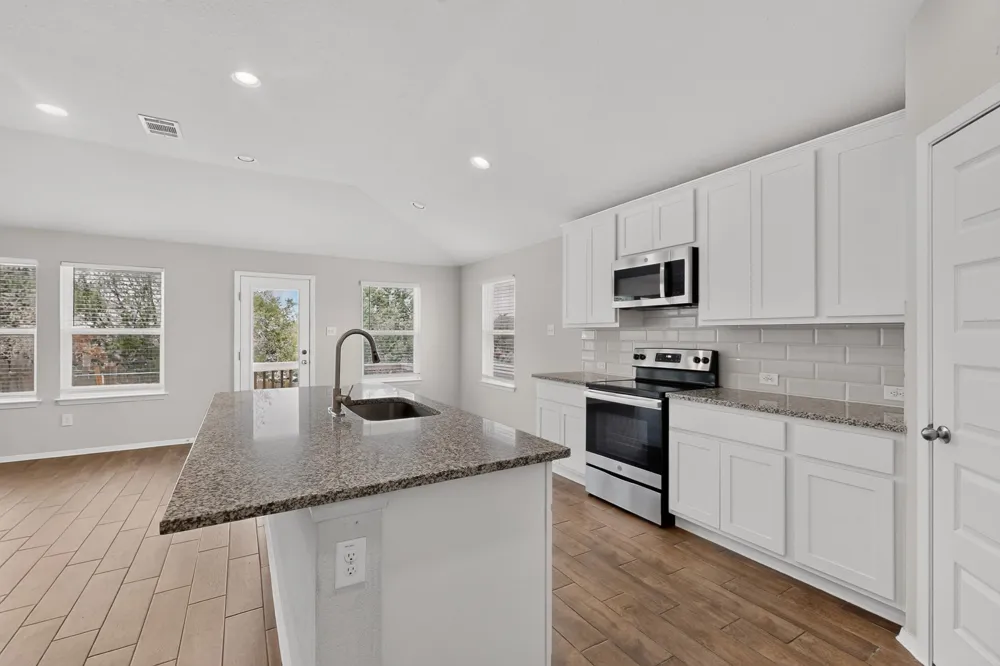 3704 Allegiance Avenue Lago Vista, TX 78645
