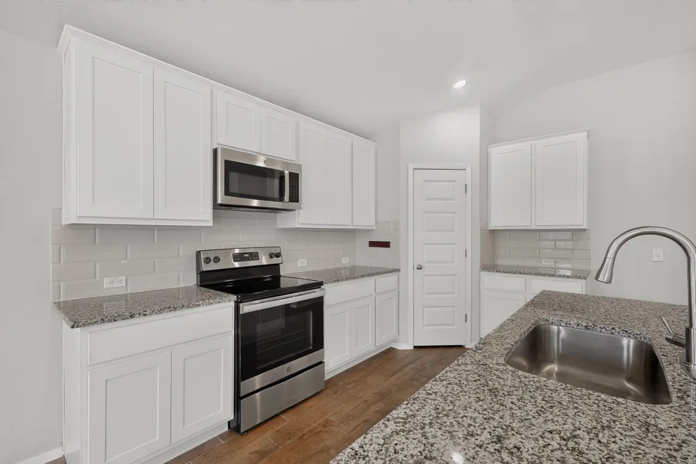 3704 Allegiance Avenue Lago Vista, TX 78645