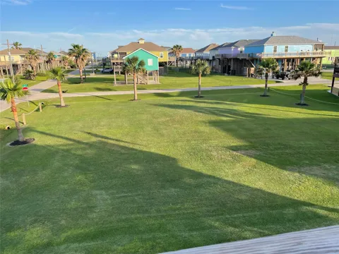 943 Gulfview Road