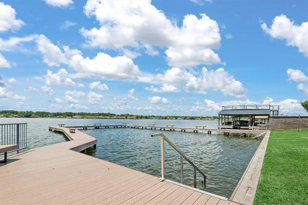 13118 Lazy Lane Willis, TX 77318