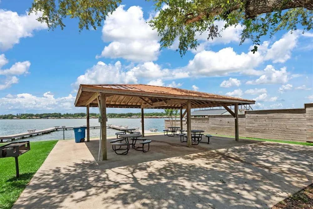 13118 Lazy Lane Willis, TX 77318