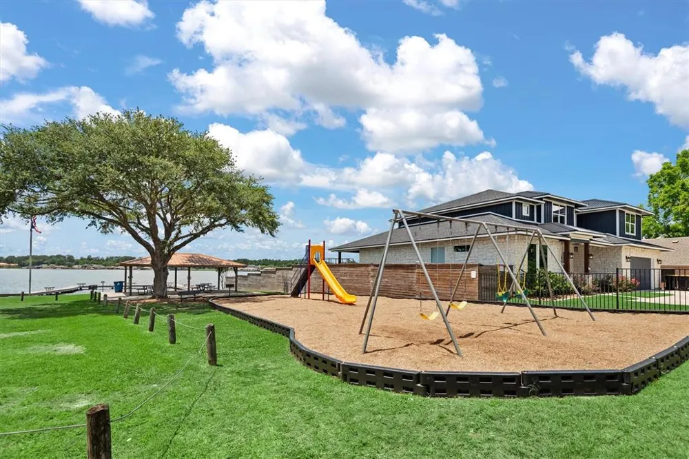 13118 Lazy Lane Willis, TX 77318