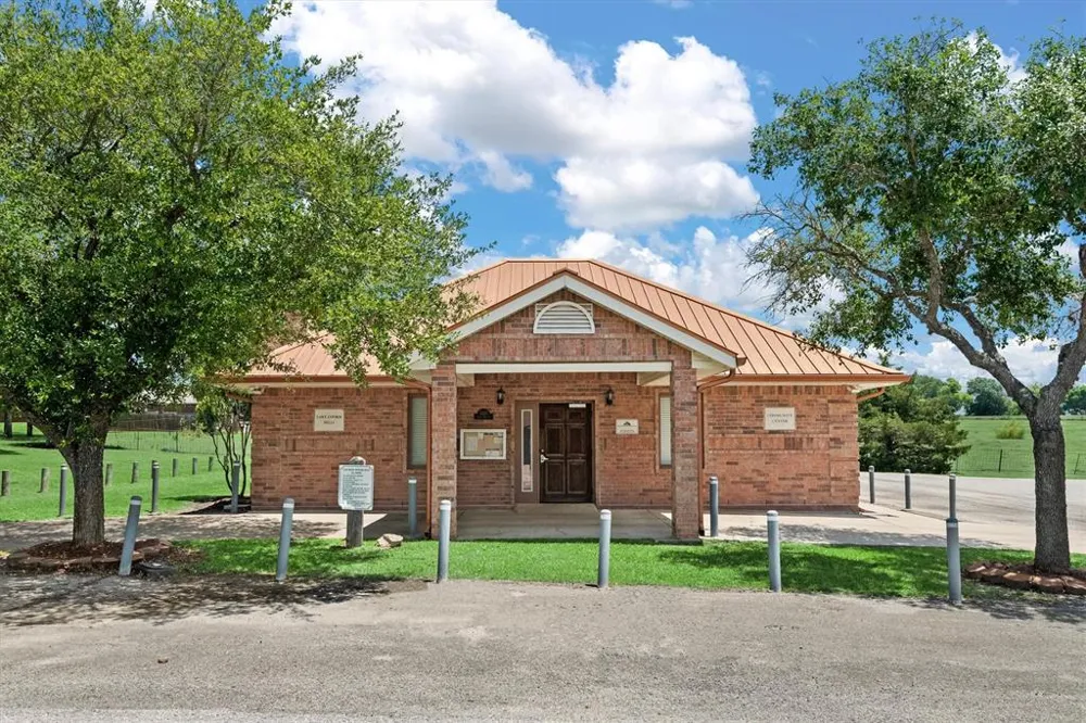 13118 Lazy Lane Willis, TX 77318