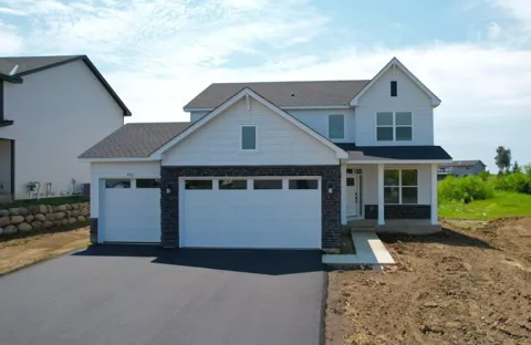 9511 Lydia Lane