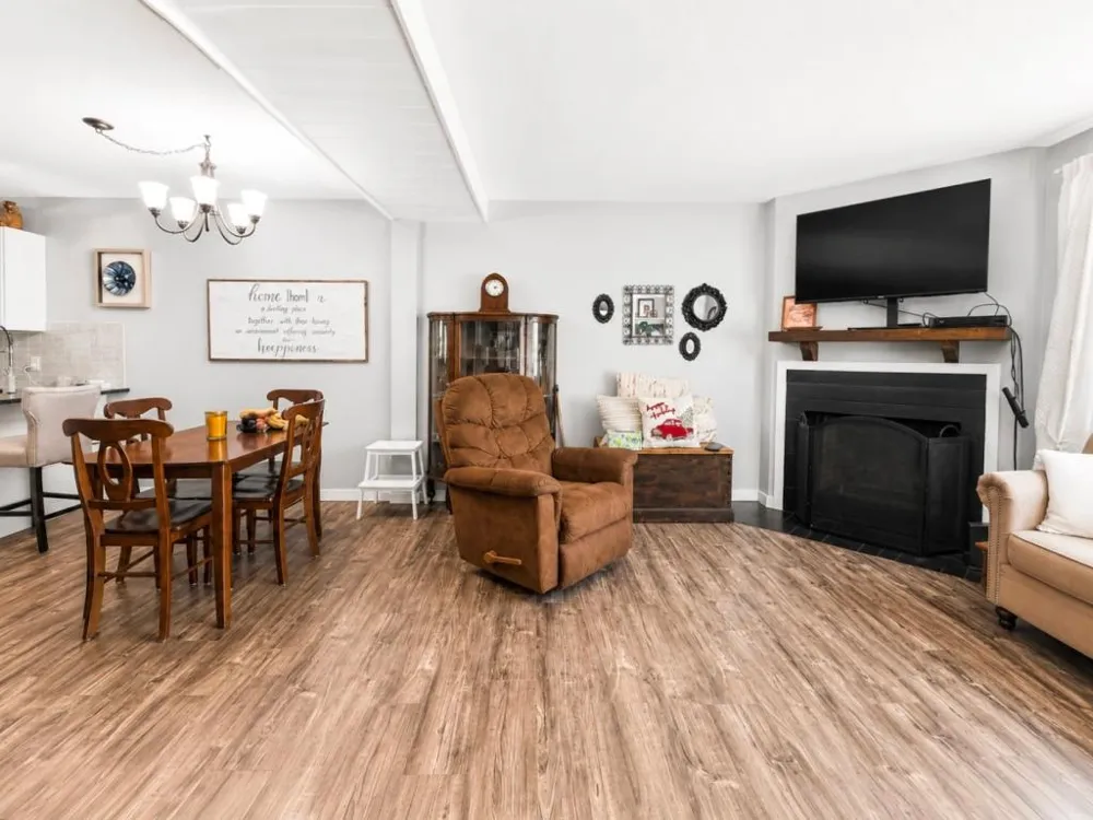 362 Quadna Mountain Road Hill City, MN 55748