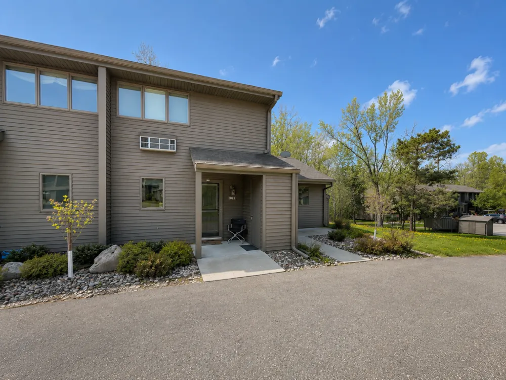 362 Quadna Mountain Road Hill City, MN 55748