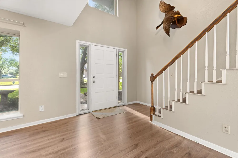 4134 Lakepointe Forest Drive Seabrook, TX 77586