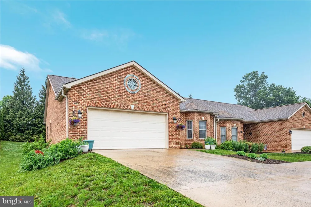 140 DONNA DRIVE Woodstock, VA 22664