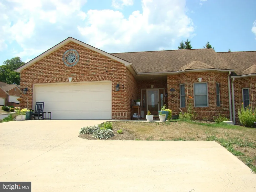 140 DONNA DRIVE Woodstock, VA 22664