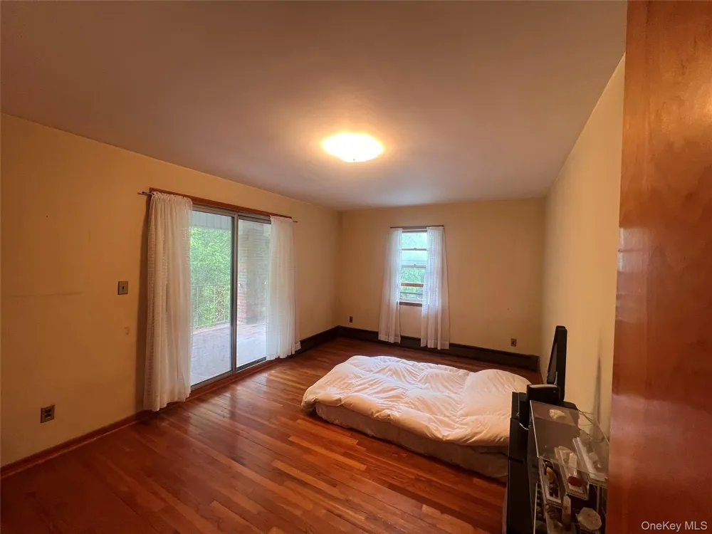4 Beach Road #2nd floor unit Glen Spey, NY 12737