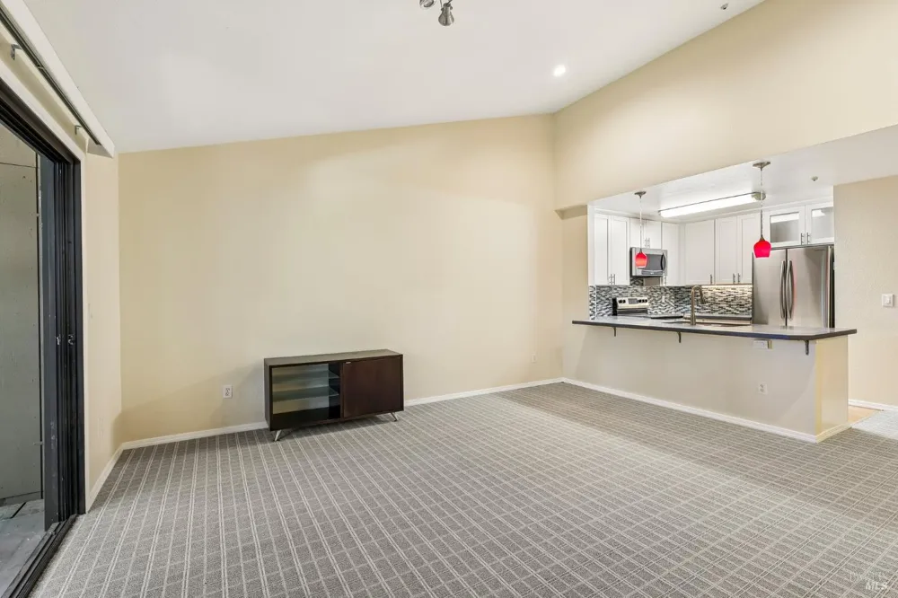 93 Nicholas Court Cotati, CA 94931