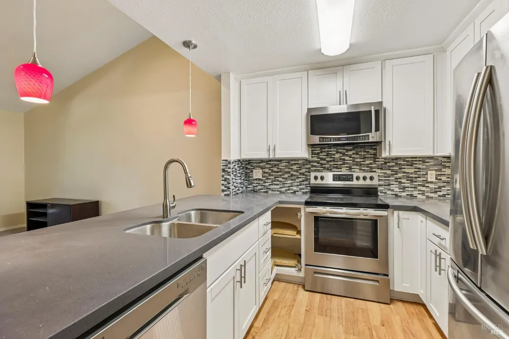 93 Nicholas Court Cotati, CA 94931