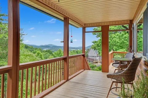 115 Dan Knob Overlook