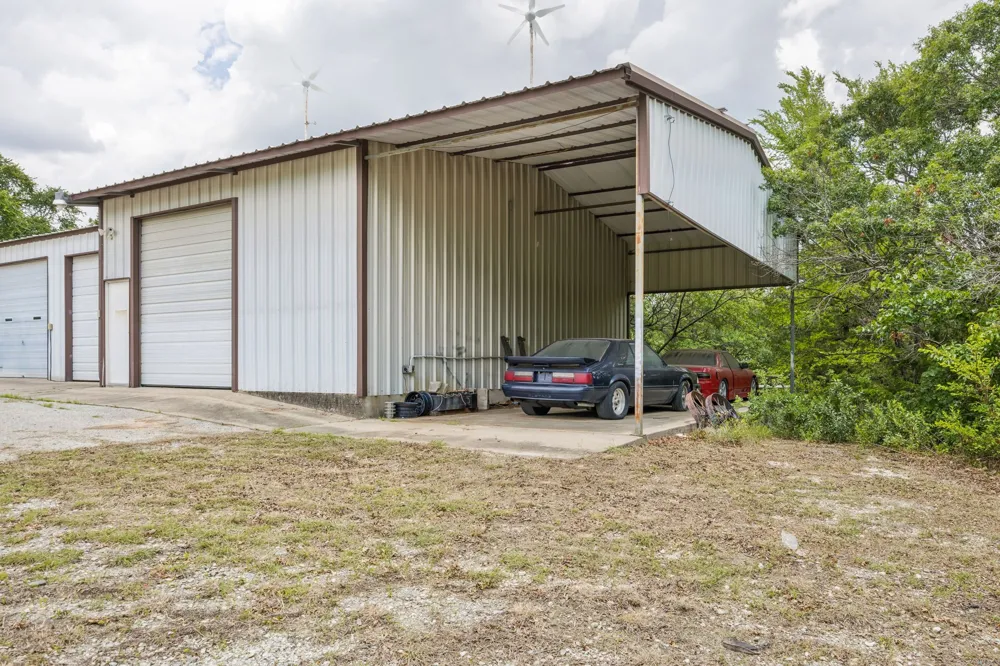 807 E State Highway 11 Tom Bean, TX 75491