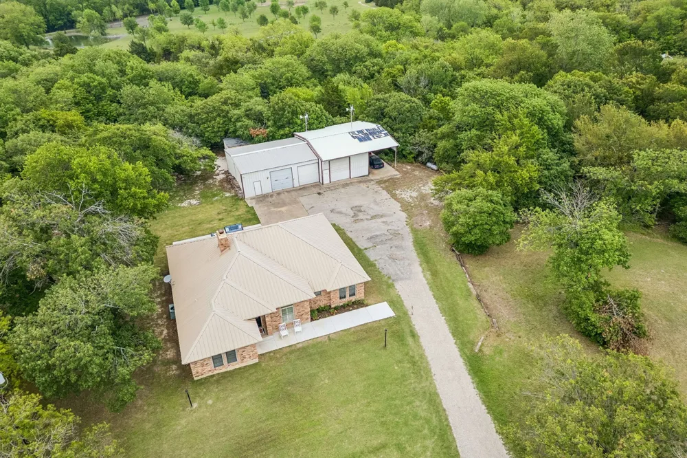 807 E State Highway 11 Tom Bean, TX 75491