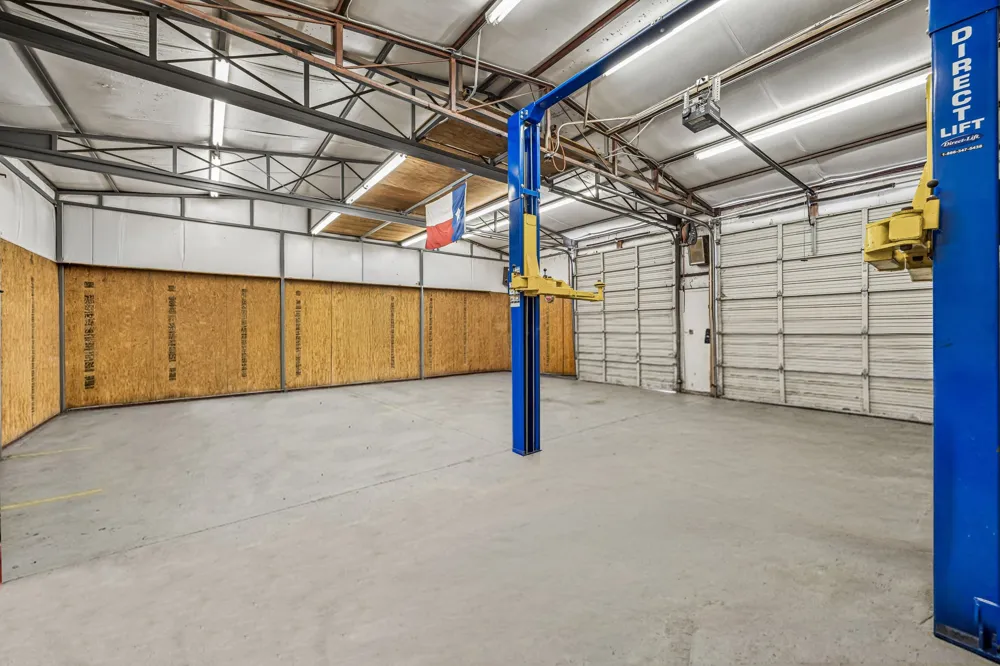 807 E State Highway 11 Tom Bean, TX 75491