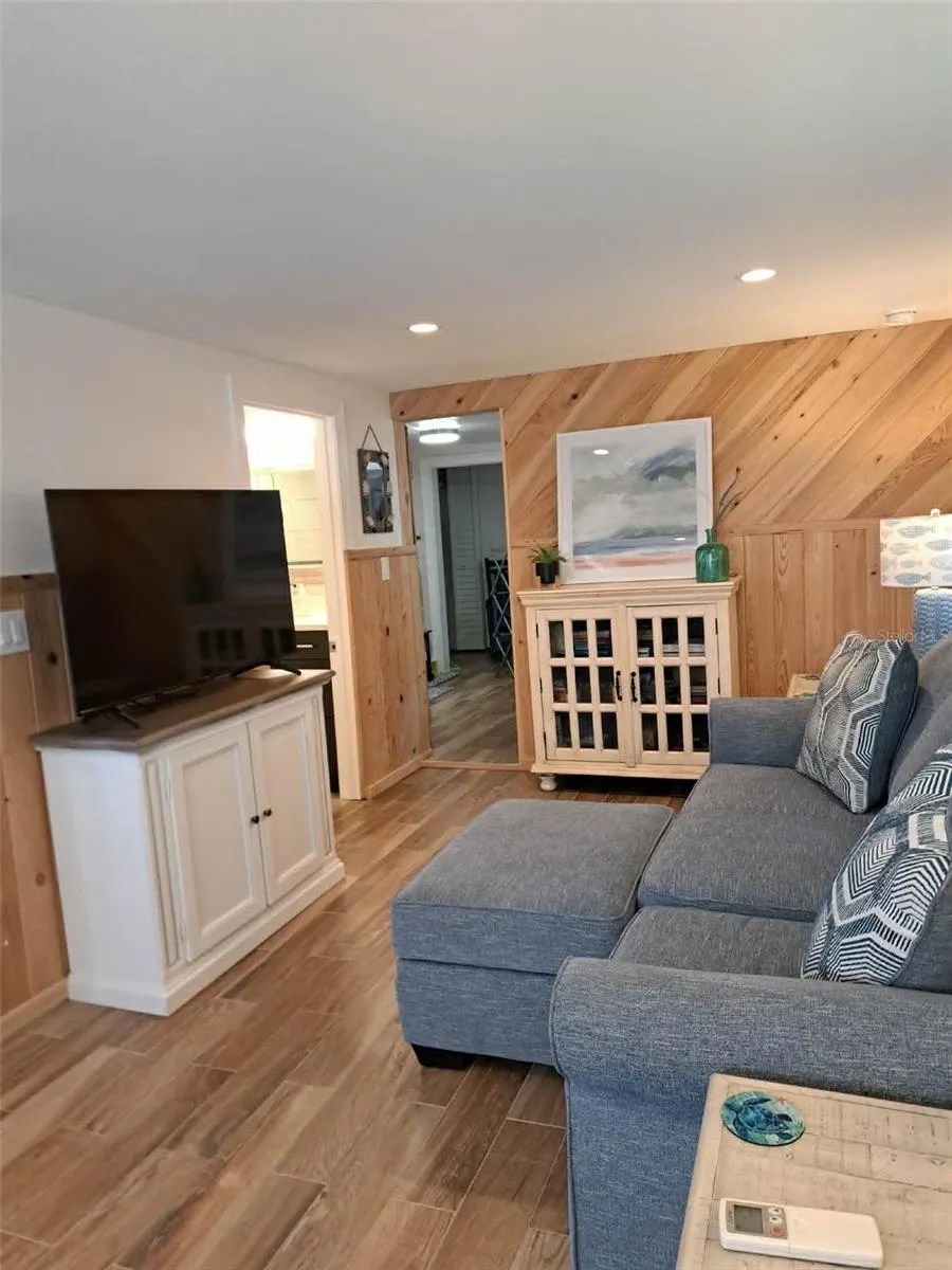 2802 PASS A GRILLE WAY #1 St Petersburg, FL 33706