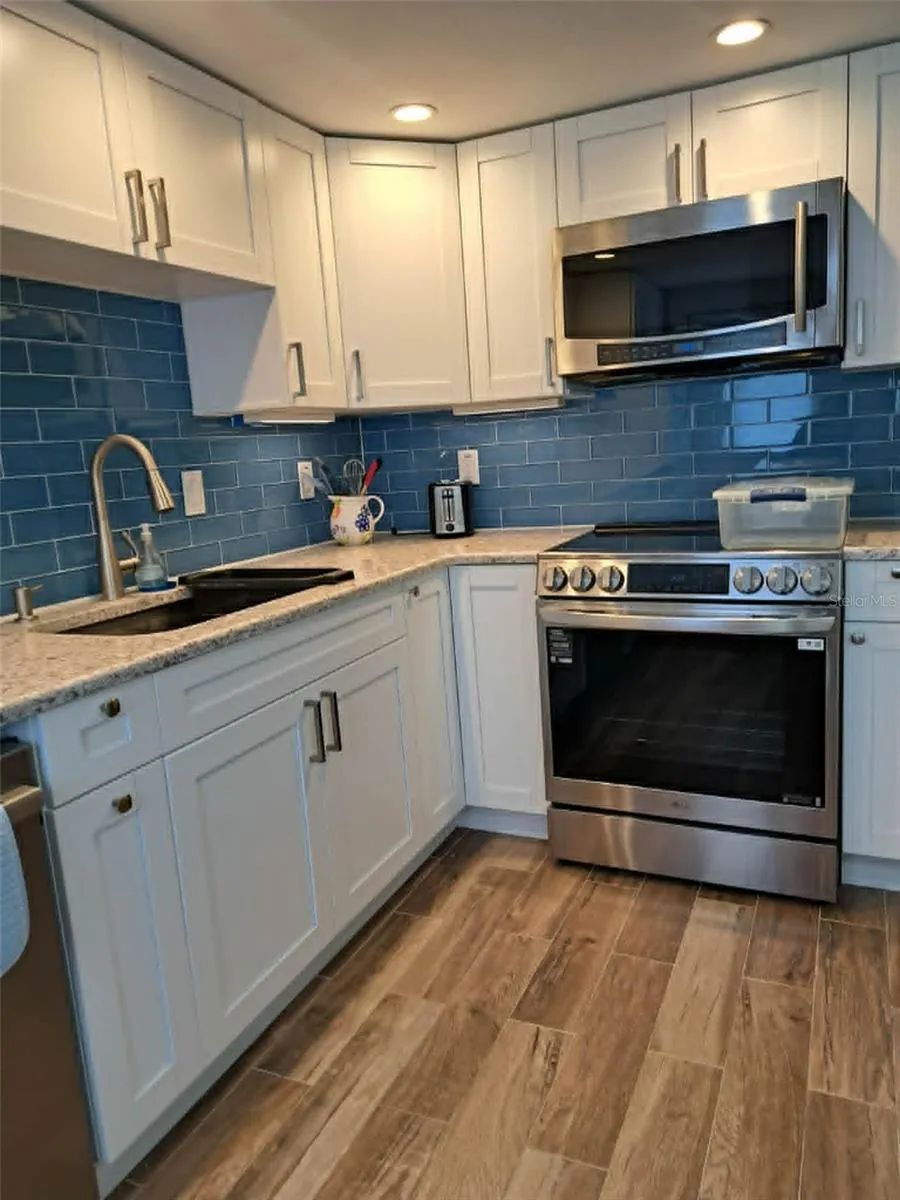 2802 PASS A GRILLE WAY #1 St Petersburg, FL 33706