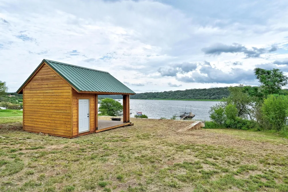303 Lake View Drive Spicewood, TX 78669